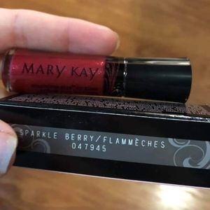 Mary Kay sparkle berry nourishine lip gloss
